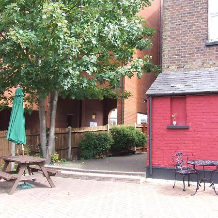 Alexandra Guest House Hemel Hempstead Extérieur photo